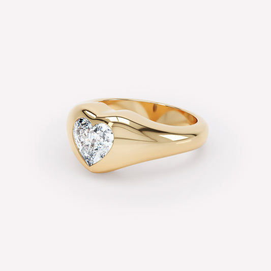 Curve Heart Diamond Signet Ring